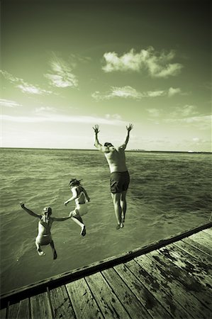 david nardini - Gens sauter dans l'eau Photographie de stock - Rights-Managed, Code: 700-00478597