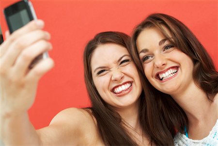 simsearch:700-00549905,k - Teenagers Using Camera Phone Stock Photo - Rights-Managed, Code: 700-00478696