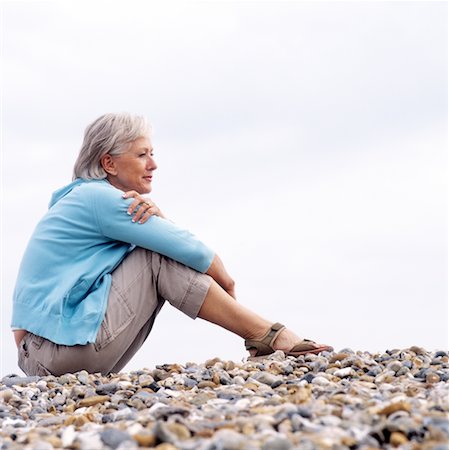 simsearch:700-03762782,k - Woman Sitting on Beach Stock Photo - Rights-Managed, Code: 700-00507080