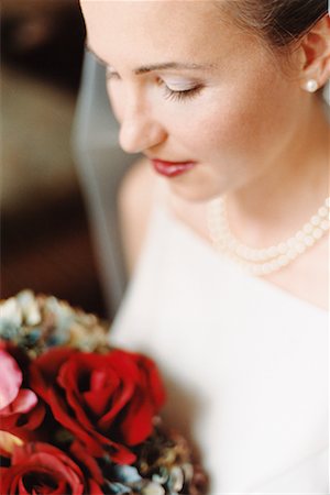 Close-Up of Bride Holding Bouquet Fotografie stock - Rights-Managed, Codice: 700-00518607