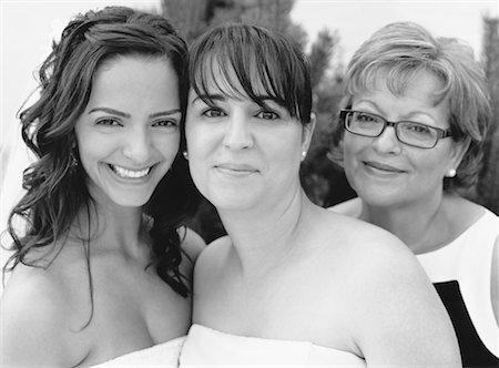 Bride with Sister and Mother Fotografie stock - Rights-Managed, Codice: 700-00518615