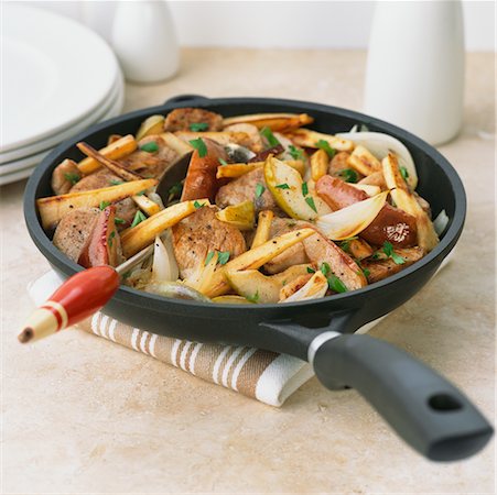 Stir Fry Dish in Pan Stock Photo - Rights-Managed, Code: 700-00518939