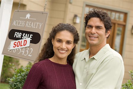 proud shopper - Couple by Sign and Newly Purchased Home Stock Photo - Rights-Managed, Code: 700-00513779