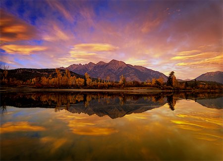 simsearch:700-06190520,k - Kootenay River at Sunset, Near Wardner, British Columbia, Canada Foto de stock - Con derechos protegidos, Código: 700-00524365