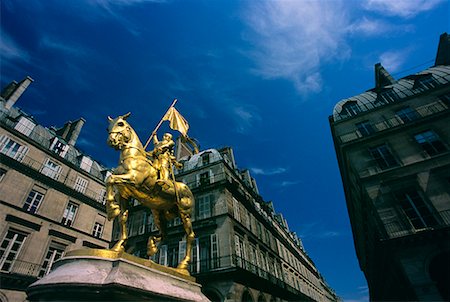 french woman waving image - Statue of Joan of Arc, Place des Pyramides, Paris, France Stock Photo - Rights-Managed, Code: 700-00524377