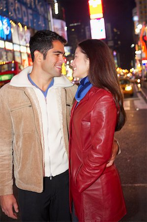 simsearch:600-01753577,k - Couple in Times Square, New York City, New York, USA Foto de stock - Con derechos protegidos, Código: 700-00527465