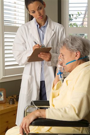 simsearch:700-00639397,k - Doctor with Patient Stock Photo - Rights-Managed, Code: 700-00520271