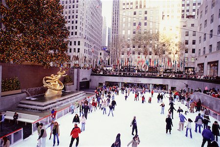 Skating at Rockefeller Center, New York City, New York, USA Foto de stock - Con derechos protegidos, Código: 700-00520346