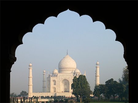 silhouettes indian monuments - The Taj Mahal, Agra, India Stock Photo - Rights-Managed, Code: 700-00520810