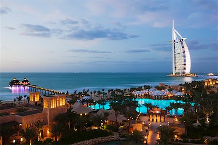 Le Burj hôtel al Arab et Madinat Jumeirah Resort, Dubaï, Émirats Arabes Unis Photographie de stock - Rights-Managed, Code: 700-00521414