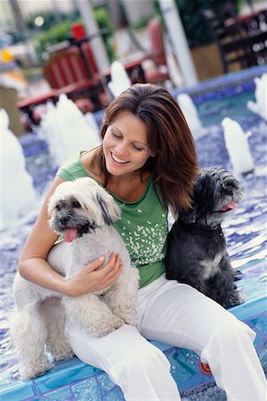 simsearch:700-00814363,k - Woman With Dogs Foto de stock - Con derechos protegidos, Código: 700-00522397