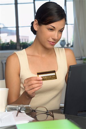 simsearch:700-00280412,k - Woman Online Shopping Stock Photo - Rights-Managed, Code: 700-00522849