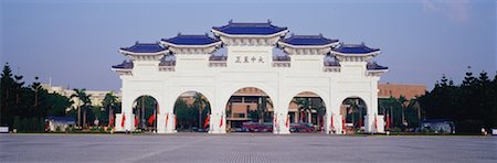 Porte d'entrée ouest Chiang Kai-Shek Memorial, Taipei, Taiwan Photographie de stock - Rights-Managed, Code: 700-00523575