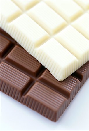 simsearch:700-00514910,k - Dark and White Chocolate Foto de stock - Direito Controlado, Número: 700-00530118