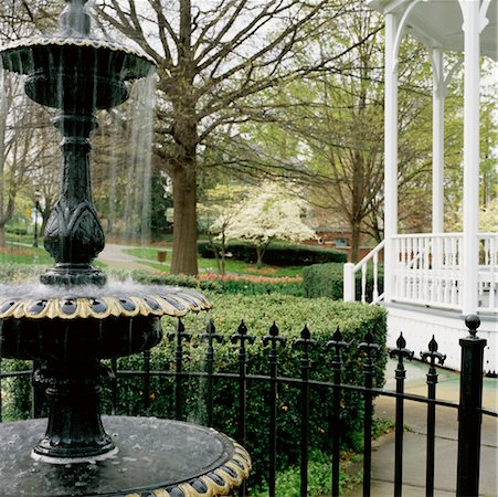 Water Fountain in Park, Winston-Salem, North Carolina, USA Stock Photo - Rights-Managed, Code: 700-00544035