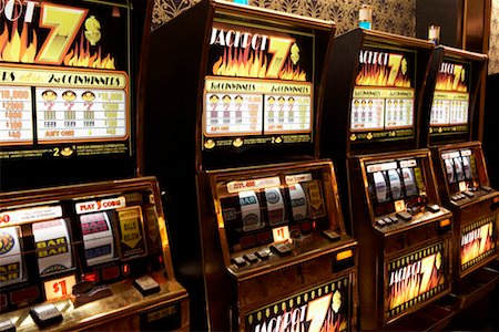 simsearch:700-00544151,k - Slot Machines Stock Photo - Rights-Managed, Code: 700-00544150