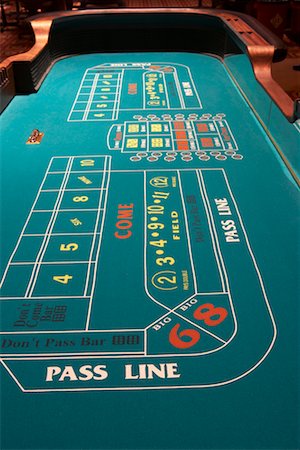 Craps-Tisch Stockbilder - Lizenzpflichtiges, Bildnummer: 700-00544151