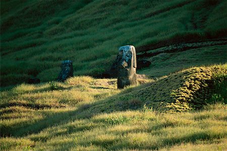 simsearch:700-02217079,k - Moai, île de Pâques, Chili Photographie de stock - Rights-Managed, Code: 700-00546764