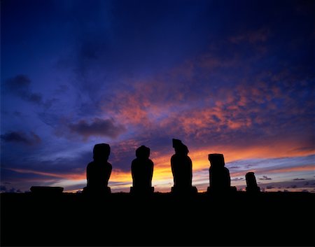 simsearch:700-00610178,k - Ahu Tahai, Easter Island, Chile Fotografie stock - Rights-Managed, Codice: 700-00546783