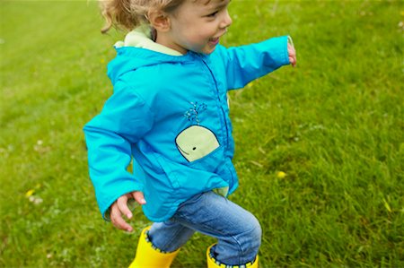 doublure (étoffe) - Enfant en cours d'exécution dans le parc Photographie de stock - Rights-Managed, Code: 700-00549377