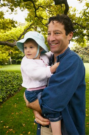simsearch:700-00549968,k - Father and Daughter in Park Fotografie stock - Rights-Managed, Codice: 700-00549976