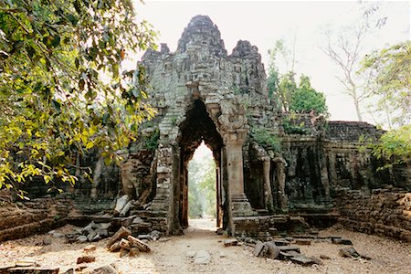 simsearch:700-01248506,k - East Gate of Angkor Thom, Angkor Wat, Cambodia Stock Photo - Rights-Managed, Code: 700-00543645