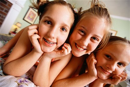 distorted inside home - Portrait of Girls Stock Photo - Rights-Managed, Code: 700-00543818