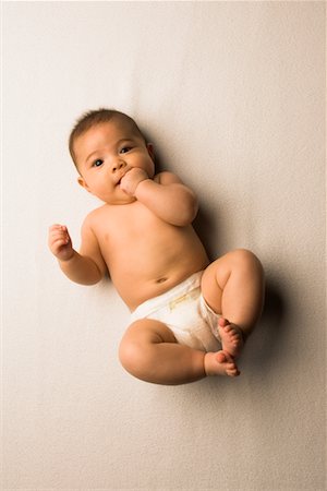 diaper for little girl - Portrait of Baby Foto de stock - Con derechos protegidos, Código: 700-00554037