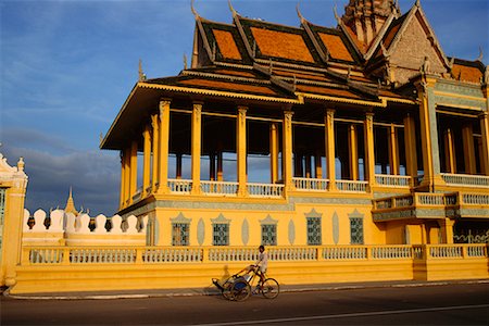 simsearch:700-06199256,k - Building in Cambodia Foto de stock - Con derechos protegidos, Código: 700-00554406