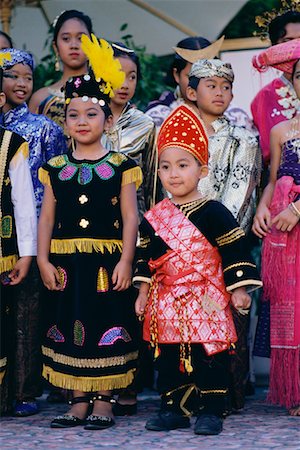 simsearch:700-00079519,k - Children in Traditional Balinese Costumes Foto de stock - Con derechos protegidos, Código: 700-00554768
