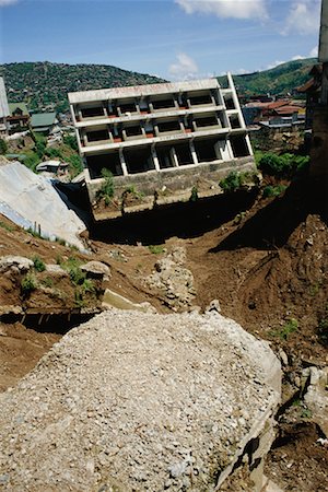 simsearch:700-06939623,k - Earthquake Damage, Baguio, Philippines Stock Photo - Rights-Managed, Code: 700-00555225