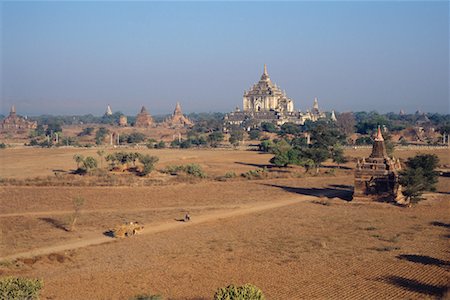 simsearch:400-07955646,k - Overview of Buddhist Temples in Landscape, Bagan, Myanmar Stock Photo - Rights-Managed, Code: 700-00556014