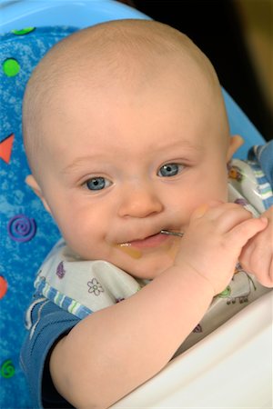 peter christopher - Baby Eating Foto de stock - Con derechos protegidos, Código: 700-00556594