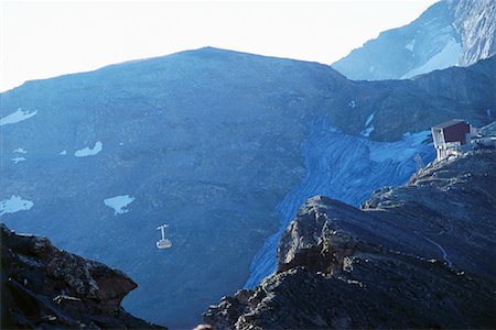 simsearch:700-01716732,k - Cable Car in Mountains, Diavolezza, Switzerland Foto de stock - Con derechos protegidos, Código: 700-00556613