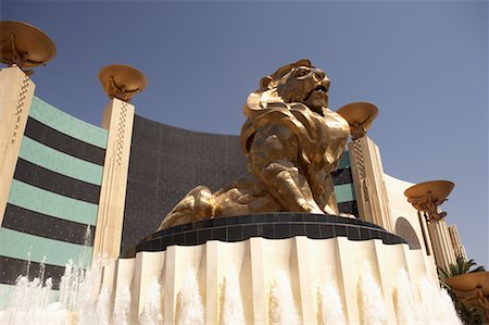 roaring big cat - MGM Grand Hotel and Casino, Las Vegas, Nevada, USA Stock Photo - Rights-Managed, Code: 700-00553584