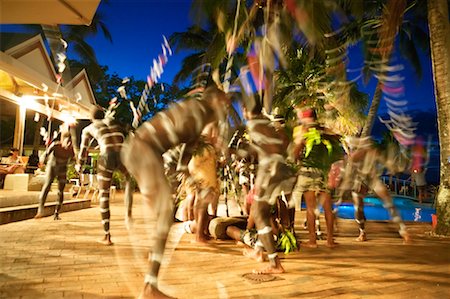 Traditional Dance At Iririki Island Resort, Port Vila, Efate, Vanuatu Foto de stock - Direito Controlado, Número: 700-00553976