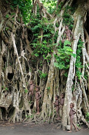 simsearch:700-00344985,k - Children At Yakel Custom Village, Tanna, Vanuatu Fotografie stock - Rights-Managed, Codice: 700-00553985