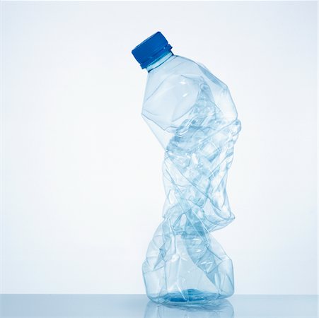 Empty Water Bottle Foto de stock - Con derechos protegidos, Código: 700-00561095