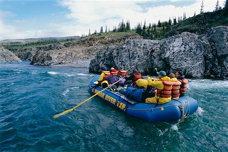 fiume yukon - People Rafting, Firth River, Yukon, Canada Fotografie stock - Rights-Managed, Codice: 700-00591916
