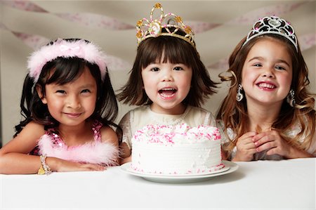 simsearch:700-00085722,k - Portrait of Girls at a Birthday Party Stock Photo - Rights-Managed, Code: 700-00591999
