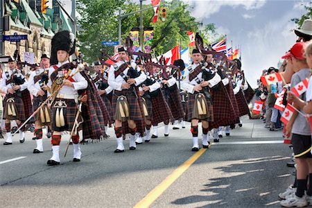 simsearch:700-06368101,k - Canada Day Parade, Parliament Hill, Ottawa, Ontario, Canada Foto de stock - Con derechos protegidos, Código: 700-00606397