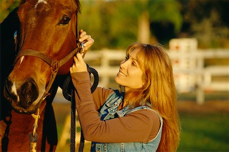 simsearch:700-00520770,k - Woman with Horse Foto de stock - Con derechos protegidos, Código: 700-00607518