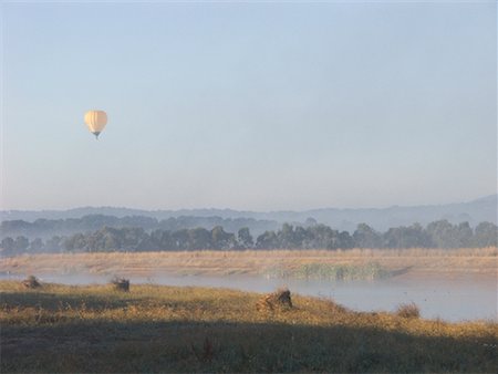 simsearch:700-03907645,k - Hot Air Balloon, Yarra Valley, Victoria, Australia Stock Photo - Rights-Managed, Code: 700-00607728