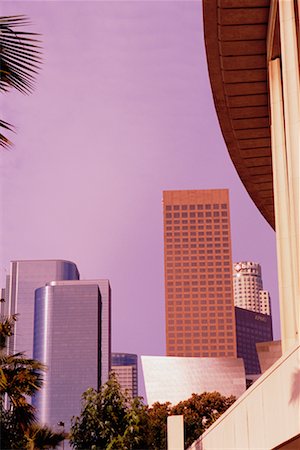 dorothy chandler pavilion - Skyscrapers and the Dorothy Chandler Pavilion, Los Angeles, California, USA Foto de stock - Con derechos protegidos, Código: 700-00608757