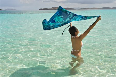 saint thomas - Femme à la plage, Sapphire Beach, St Thomas, Iles Vierges Photographie de stock - Rights-Managed, Code: 700-00616829