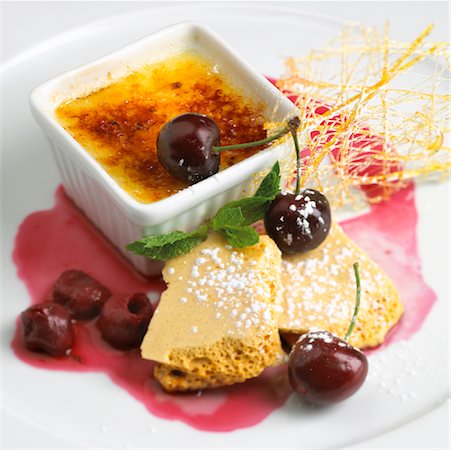 Creme Brulee Stock Photo - Rights-Managed, Code: 700-00617937
