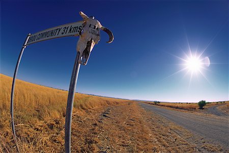 road sign animals - Road Sign and Skull, Kimberley, Western Australia, Australia Stock Photo - Rights-Managed, Code: 700-00610170