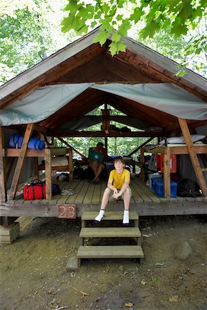 Boy in Cabin, Ontario Pioneer Camp, Port Sydney, Ontario, Canada Foto de stock - Con derechos protegidos, Código: 700-00610962