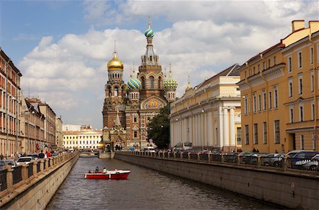 Canal and Saviour on the Spilt Blood Cathedral, St Petersburg, Russia Foto de stock - Con derechos protegidos, Código: 700-00634318