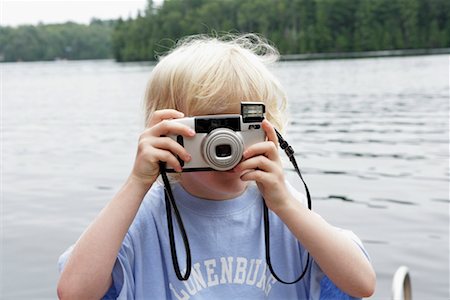 simsearch:700-00151974,k - Child Taking Photo Stock Photo - Rights-Managed, Code: 700-00635742